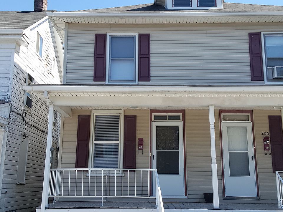 204 2nd Ave.