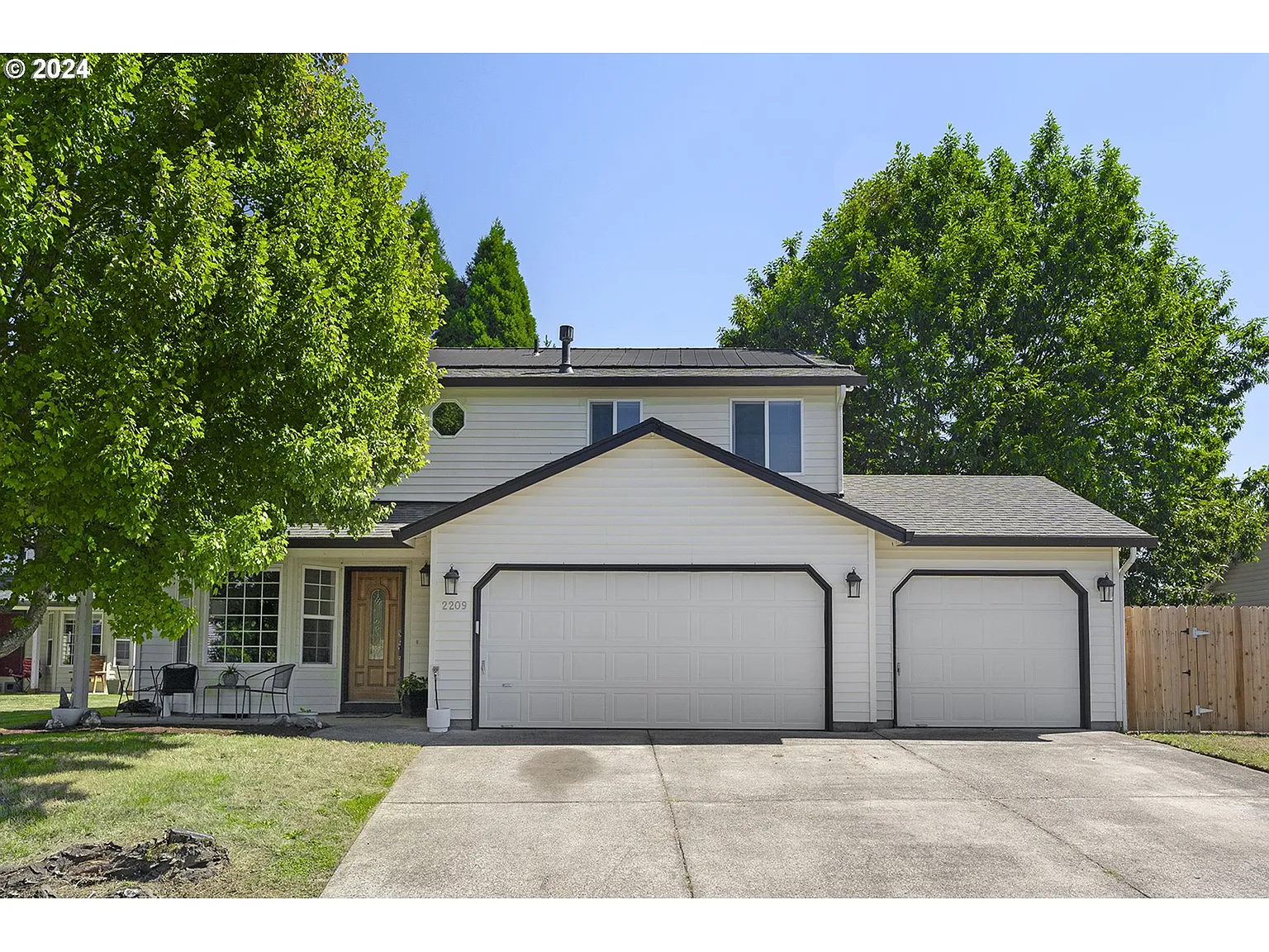 2209 NW 6th Ave photo 1