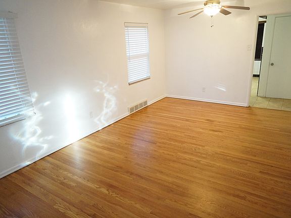 2nd image of 2606 Melvin Ave