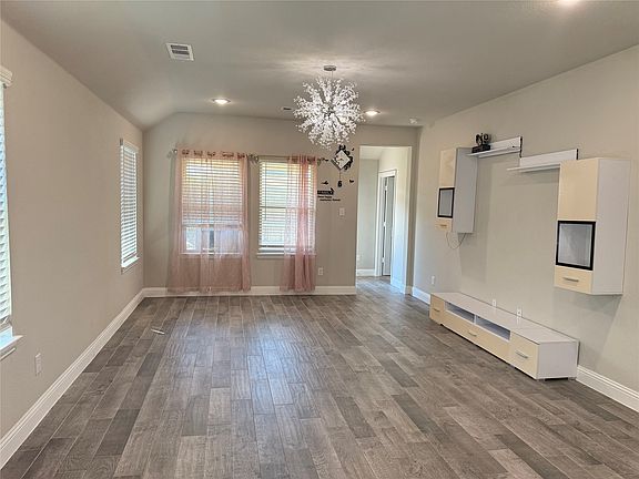 3rd image of 1659 Timpson Dr