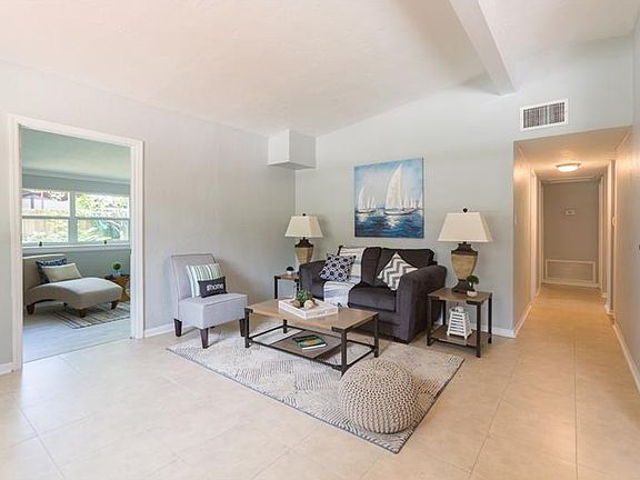 5th image of 4439 Porpoise Dr SE