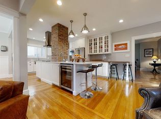 63 Ravenswood Ave, Providence, RI 02908