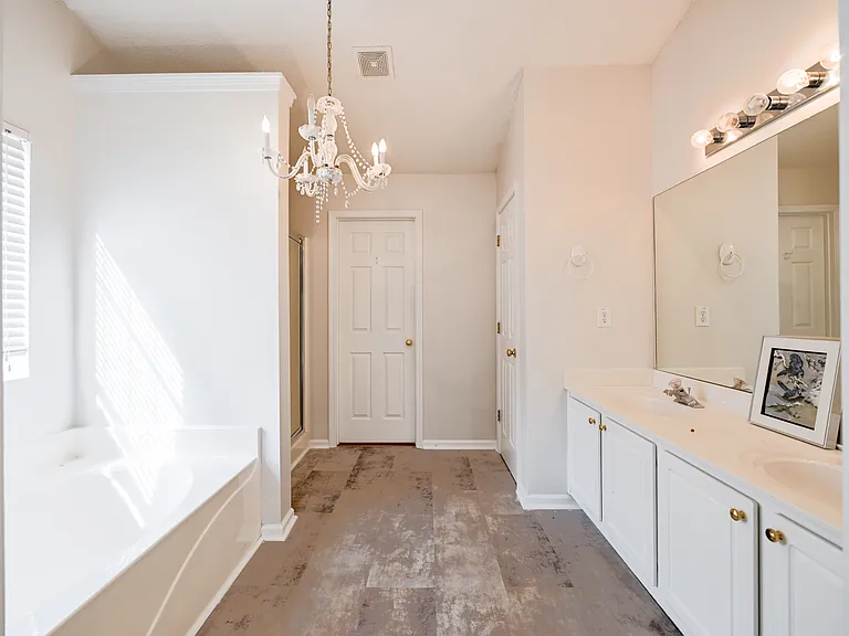 1570 Swan Valley Ct — Photo 15