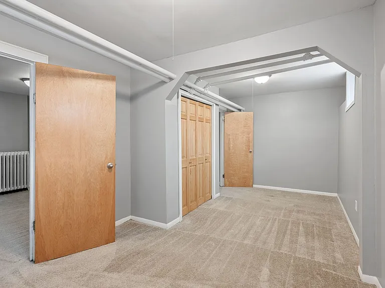 Doolittle 2735 Humboldt Ave S — Photo 12