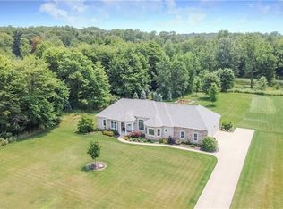 5152 Roxanne Ln, Brunswick, OH 44212