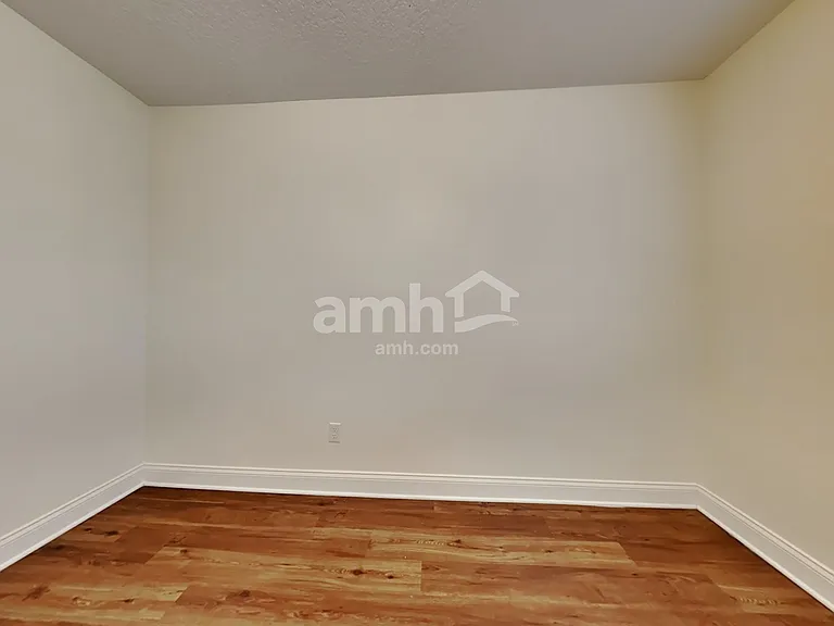 3275 Roundabout Dr — Photo 18