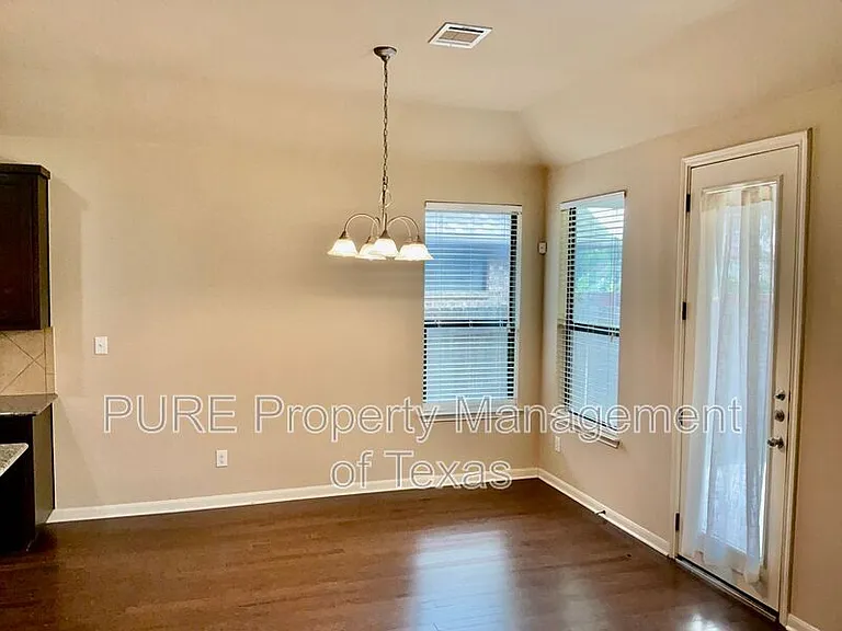 117 Cascada Ln — Photo 4