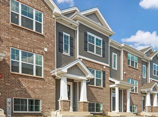 17315 Ulster Dr, Tinley Park, IL 60477