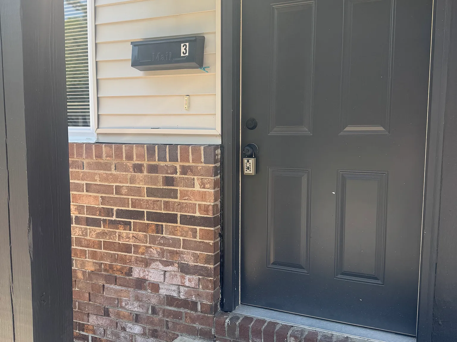 2 bed, 1100 sqft, $1,150 — Photo 1