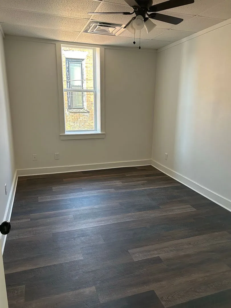 112-114 Market Street — Photo 4