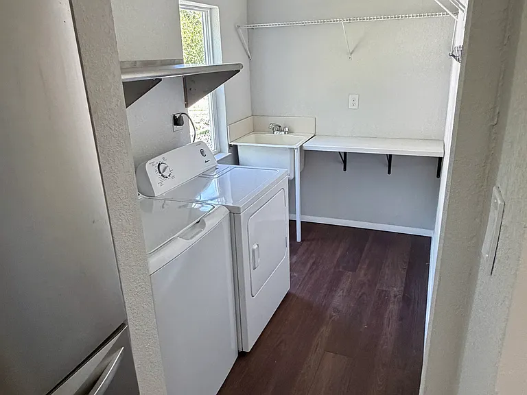 440 Cypress St — Photo 2