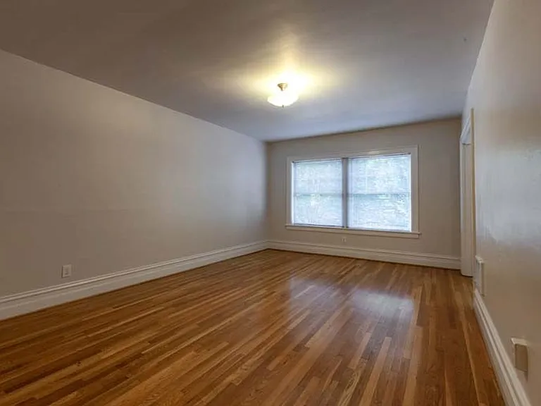 228 NW 22nd Ave — Photo 49