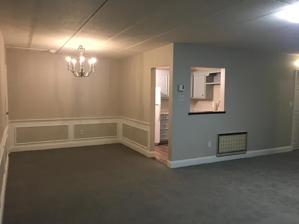 30 High St APT 204, Dedham, MA 02026