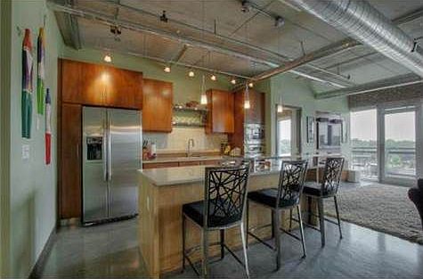 3rd image of 4141 Pennsylvania Ave APT 404