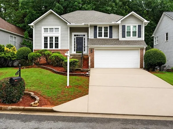 9030 Club River Dr, Roswell, GA 30076