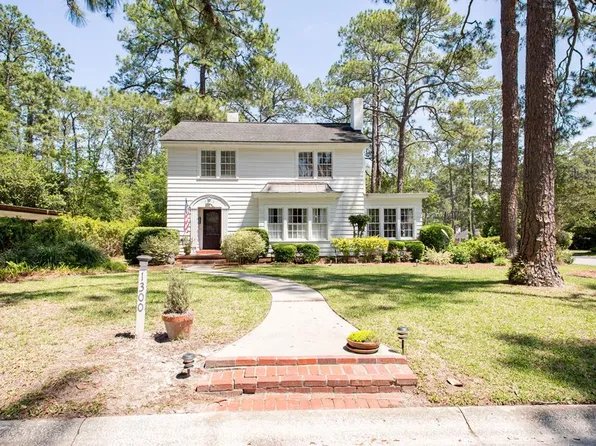 1300 Saint Marys Dr, Waycross, GA 31501