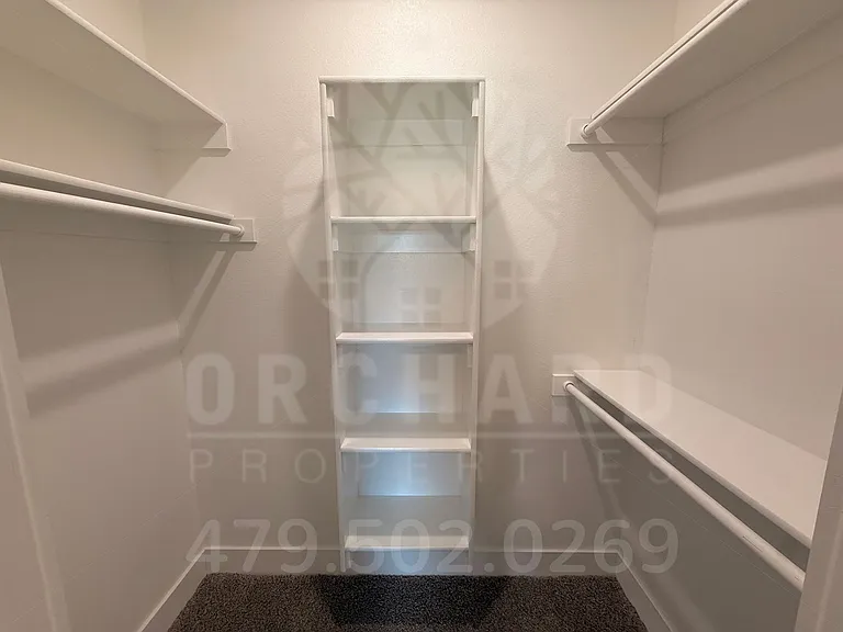 3012-3022 N Conway Dr — Photo 20