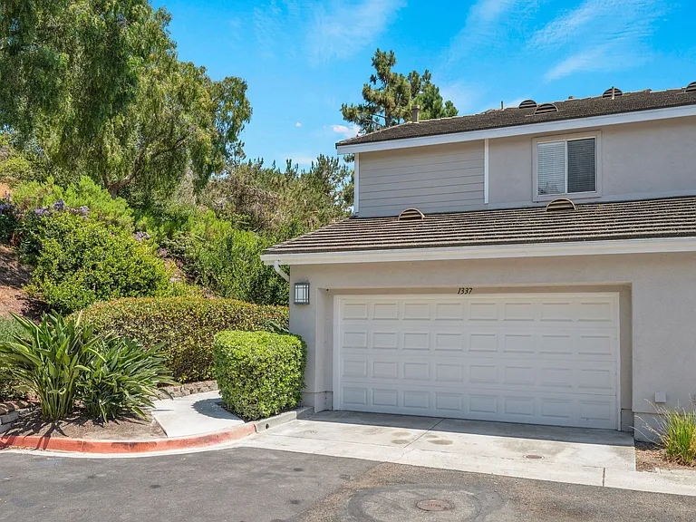 1337 Verbena Ct — Photo 14
