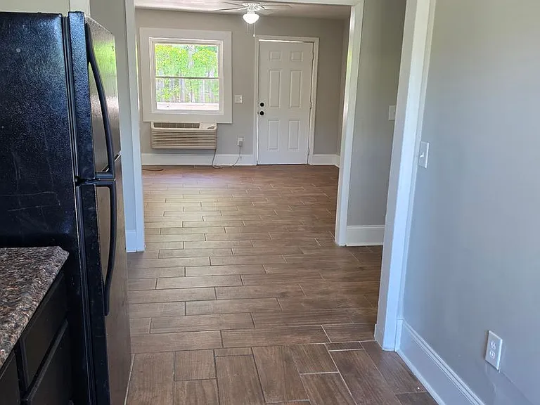 624 Sewanee St — Photo 17