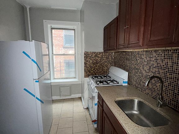 2nd image of 721 E 228th St APT 2B