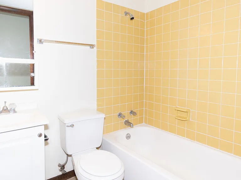 712 Arcadia Dr — Photo 28