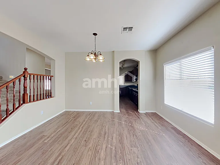 1517 S 115th Dr — Photo 8