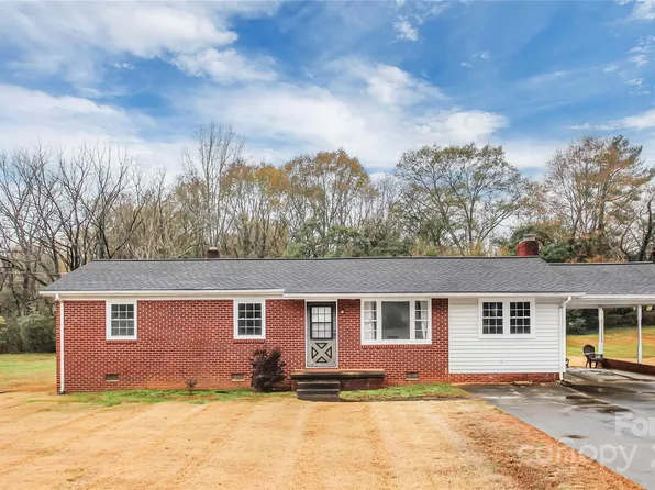 1330 Crestview Dr, Shelby, NC 28150