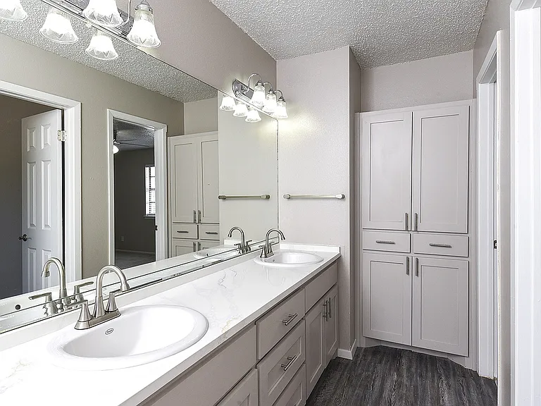 Country Crest Townhomes — Photo 23