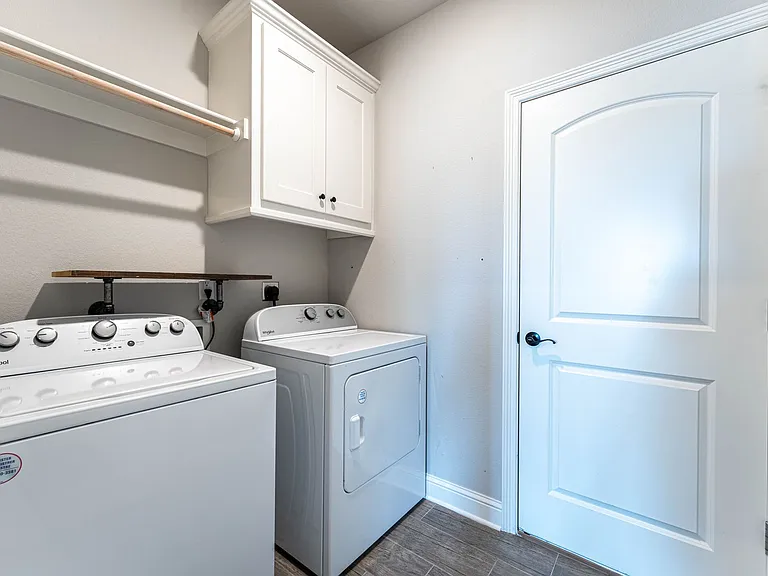190 Township Dr — Photo 14