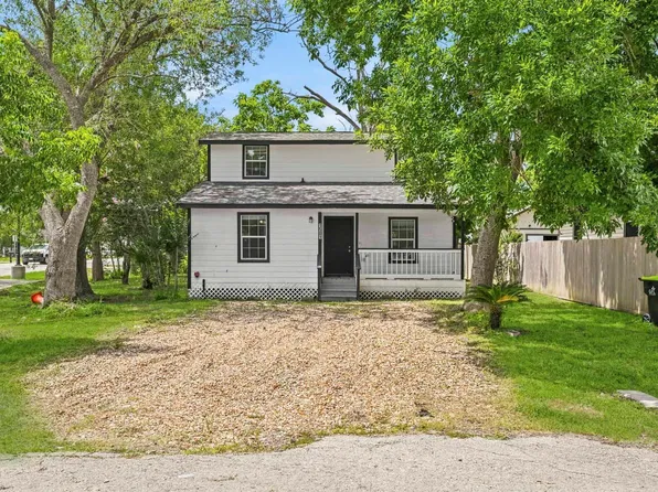 1501 Maiden Ln, Richmond, TX 77469