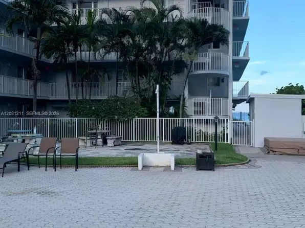 1480 S Ocean Blvd APT 218, Pompano Beach, FL 33062