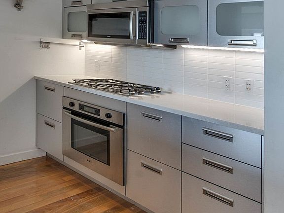 4th image of 85 Smith St #11B