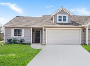 1014 W Villas Dr, Vicksburg, MI 49097
