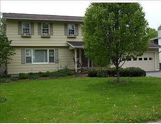 1st image of 4007 Bay Park Dr