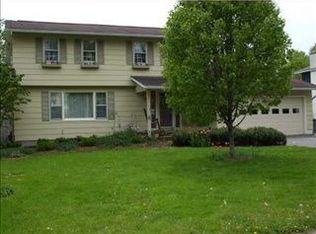 4007 Bay Park Dr, Liverpool, NY 13090