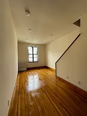 Rented by Oxford Property Group | media 13