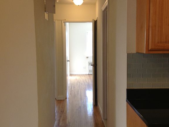 5th image of 283 Bay 41st St #3
