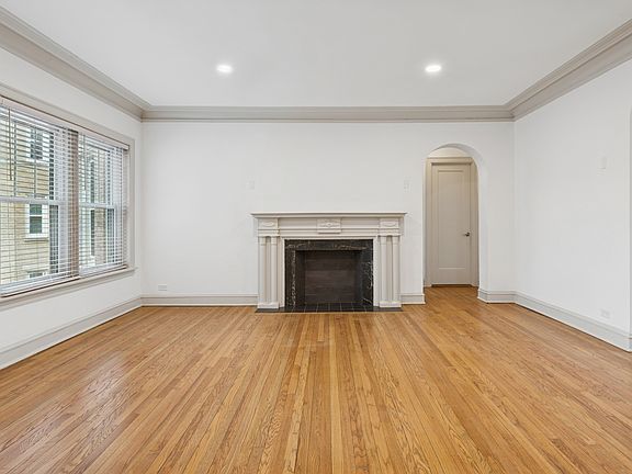 3rd image of 531-539 Hinman Ave #E-3