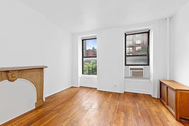 Building Photo - 1169 2nd Ave #3N