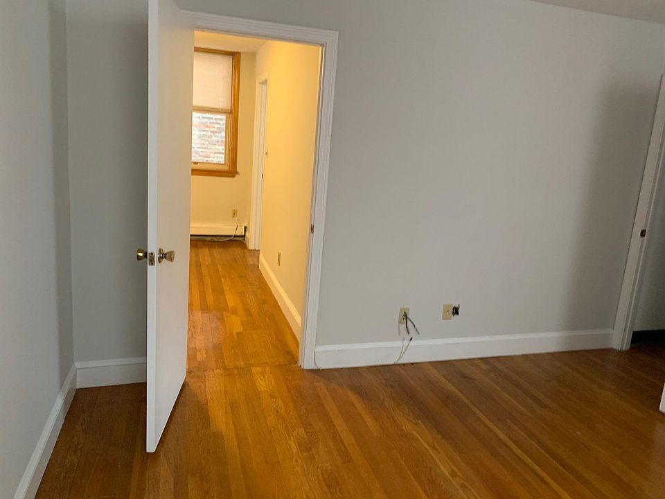 2nd image of 16 Hanover Ave APT 1