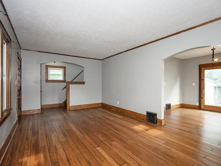 888 Harrison Ave — Photo 8