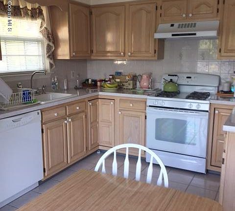 5th image of 174 Tarpon Dr #1740