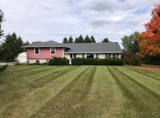 9438 Ernst Rd, Fort Wayne, IN 46809