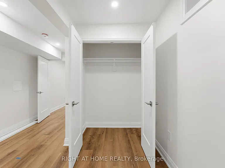 187 Oak Ave — Photo 9