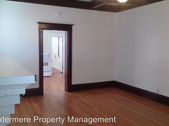 5th image of 336 S Palouse St APT 1