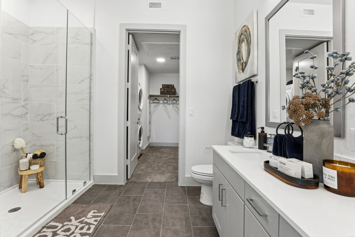 The Elmwood Bathroom