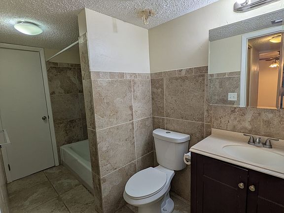 4th image of 4115 Heron Way #105