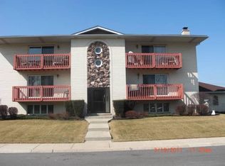 7900 Paxos Drive #First Floor, Palos Hills, IL 60465