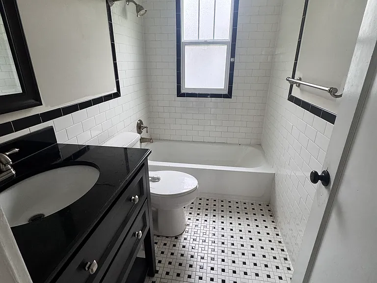 20 Hillcrest Pl — Photo 8