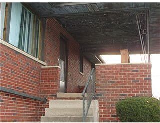 3rd image of 35 Holly Dr